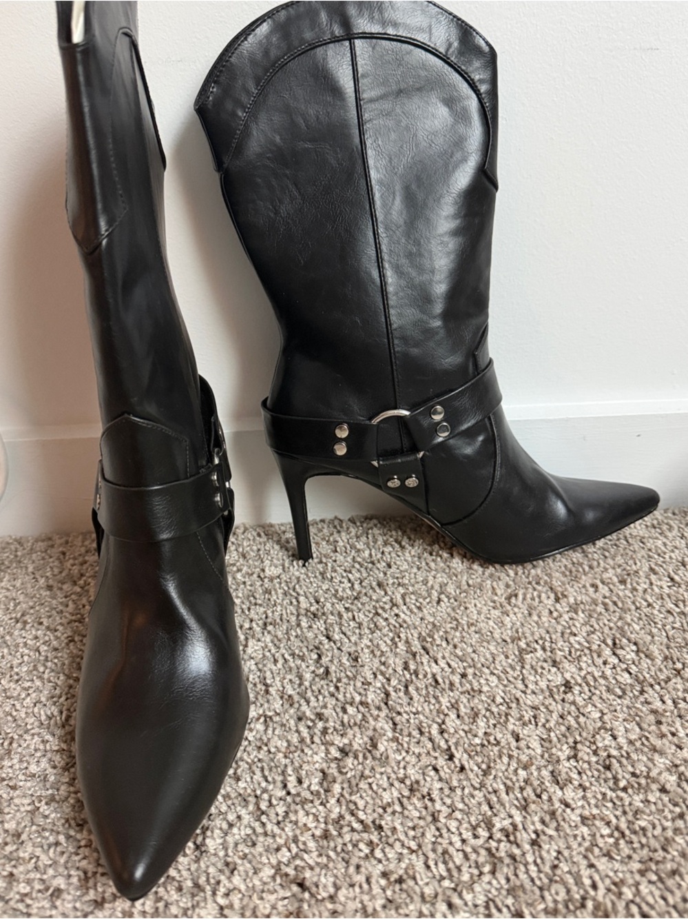 Women's Black Pointed-Toe High-Heel Western Ankle Boots - Picture 2 of 2